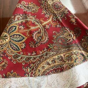 Chaps Ralph Lauren  Multicolor Paisley 70 inch tablecloth